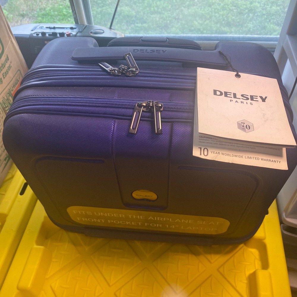Delsey‎ Paris Luggage Carry On Underseat Suitcase Purple 14 Inch Laptop Pocket - Picture 2 of 12